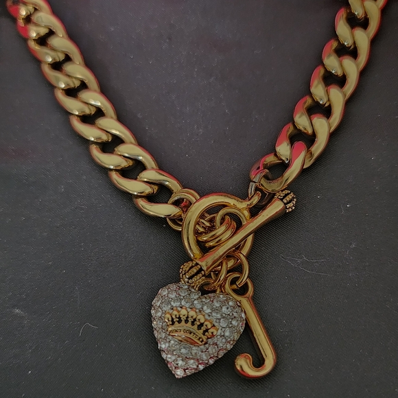 Juicy Couture Gold Necklace Set - Picture 4 of 11